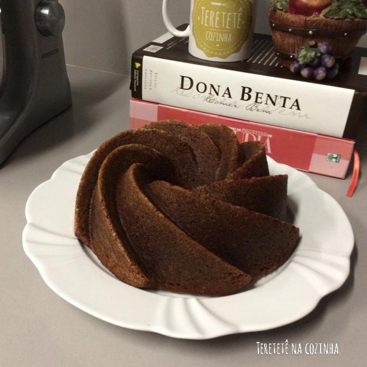 BOLODEBANANACOMCANELA
