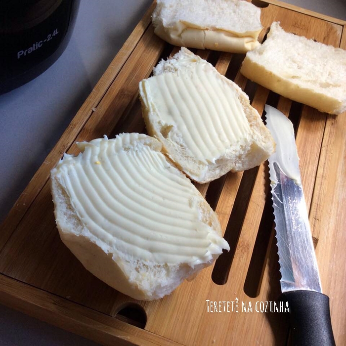 Pão com requeijão na Airfryer